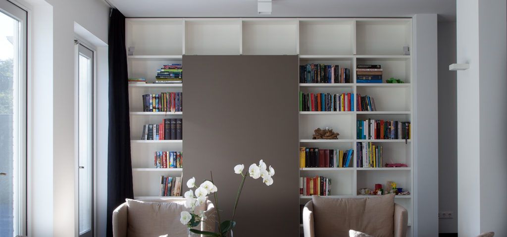 boekenkast met schuifdeur