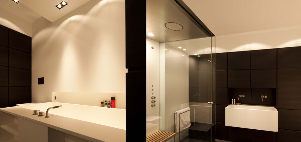 moeraseiken en himacs badkamer1