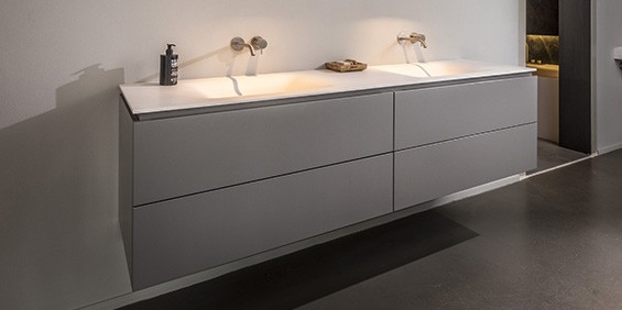 Badkamermeubelen-badkamerkasten-wastafelmeubelen-badmeubels-MAATWERK-Roma_565 B DUTCH maatwerk design badkamers en keukens tegen af-fabrieksprijzen. Bezoek onze fabriek en showroom in Cuijk.