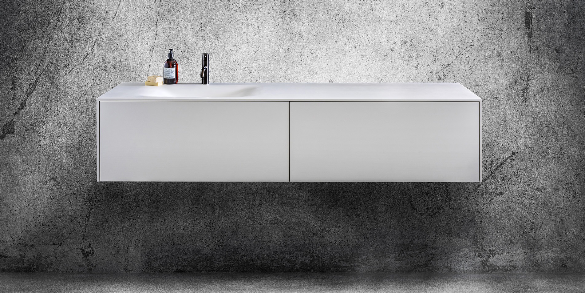 Badkamermeubelen-badkamerkasten-wastafelmeubelen-badmeubels-MAATWERK-B DUTCH-Juve.030.k B Dutch showroom design badkamers en keukens