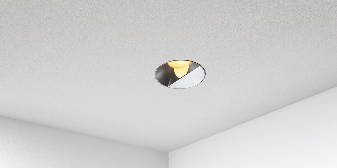 Stijlvolle Badkamer Verlichting: Zwarte Spots