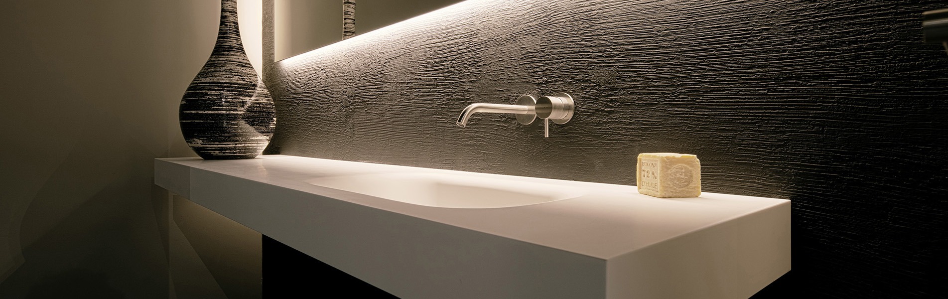 Design corian wastafels BDutch. BDutch, moderne design badkamer concepten. Design corian wastafels BDutch. BDutch, moderne design badkamer concepten.
