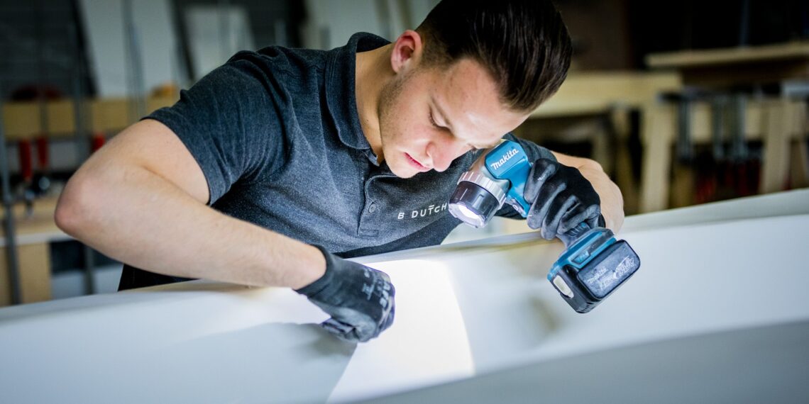 B-Dutch-Productie-solid-surface-Corian-vrijstaand-ligbad-1140×570